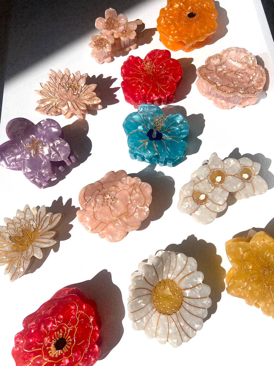 Hand-painted Daisy Flower Claw Hair Clip April Birth Flower