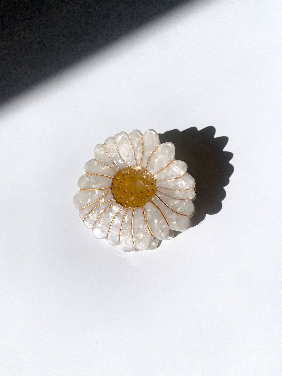 Hand-painted Daisy Flower Claw Hair Clip April Birth Flower