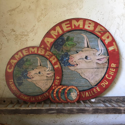 Cow Eating Grapes Lazy Susan: 15" round