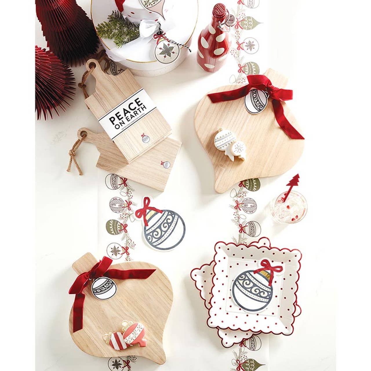 Table Runner - Ornaments: Kraft Paper